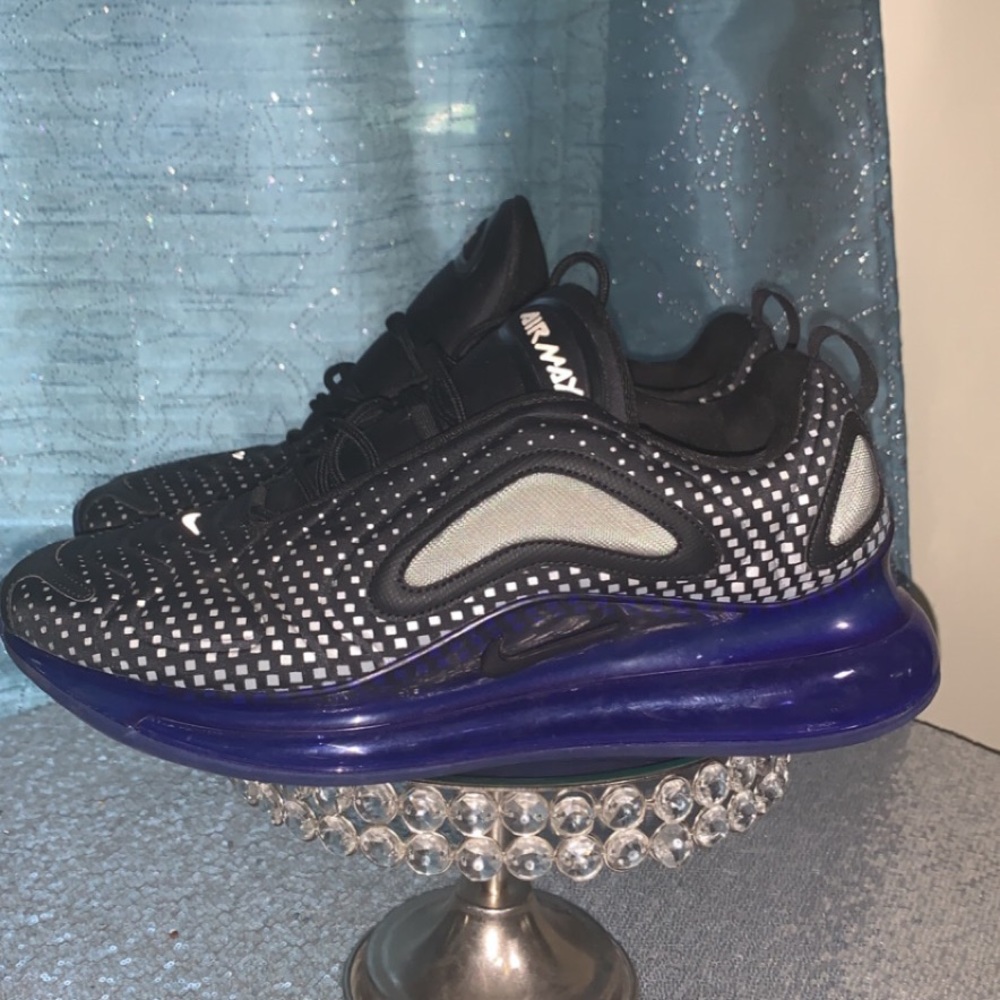 Nike 720
